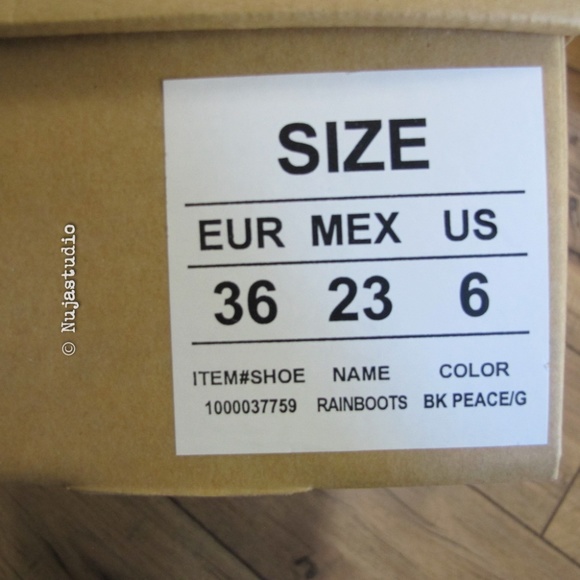 Sakroots Rhythm Rainboots - Picture 8 of 9